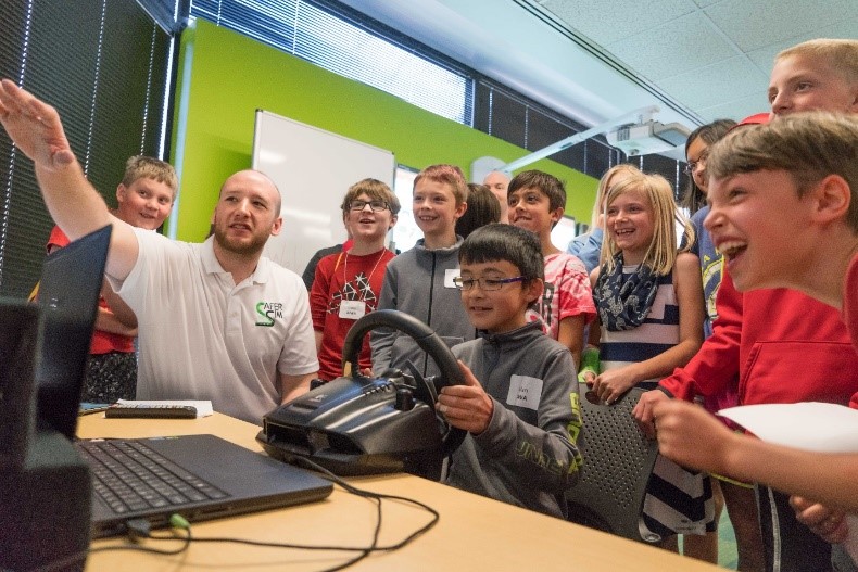 Teaching kids safety through driving simulation