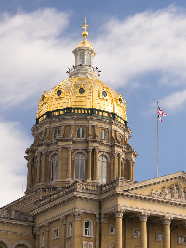 Des Moines Iowa Capital Building Government Dome Architecture